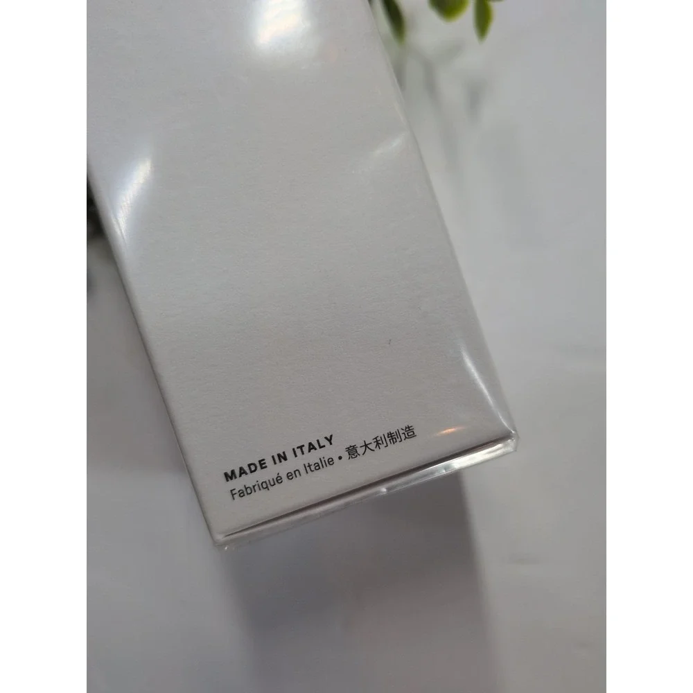 NEW SEALED IN BOX😍U Beauty The‎ SCULPT Neck + Décolleté Concentrate 1.7oz Legit